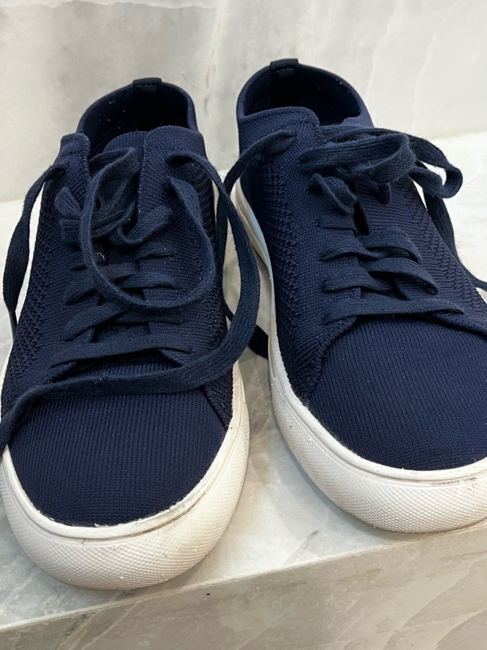 Kenneth Cole Reaction Navy Knit Lace-Up Sneakers with White Sole